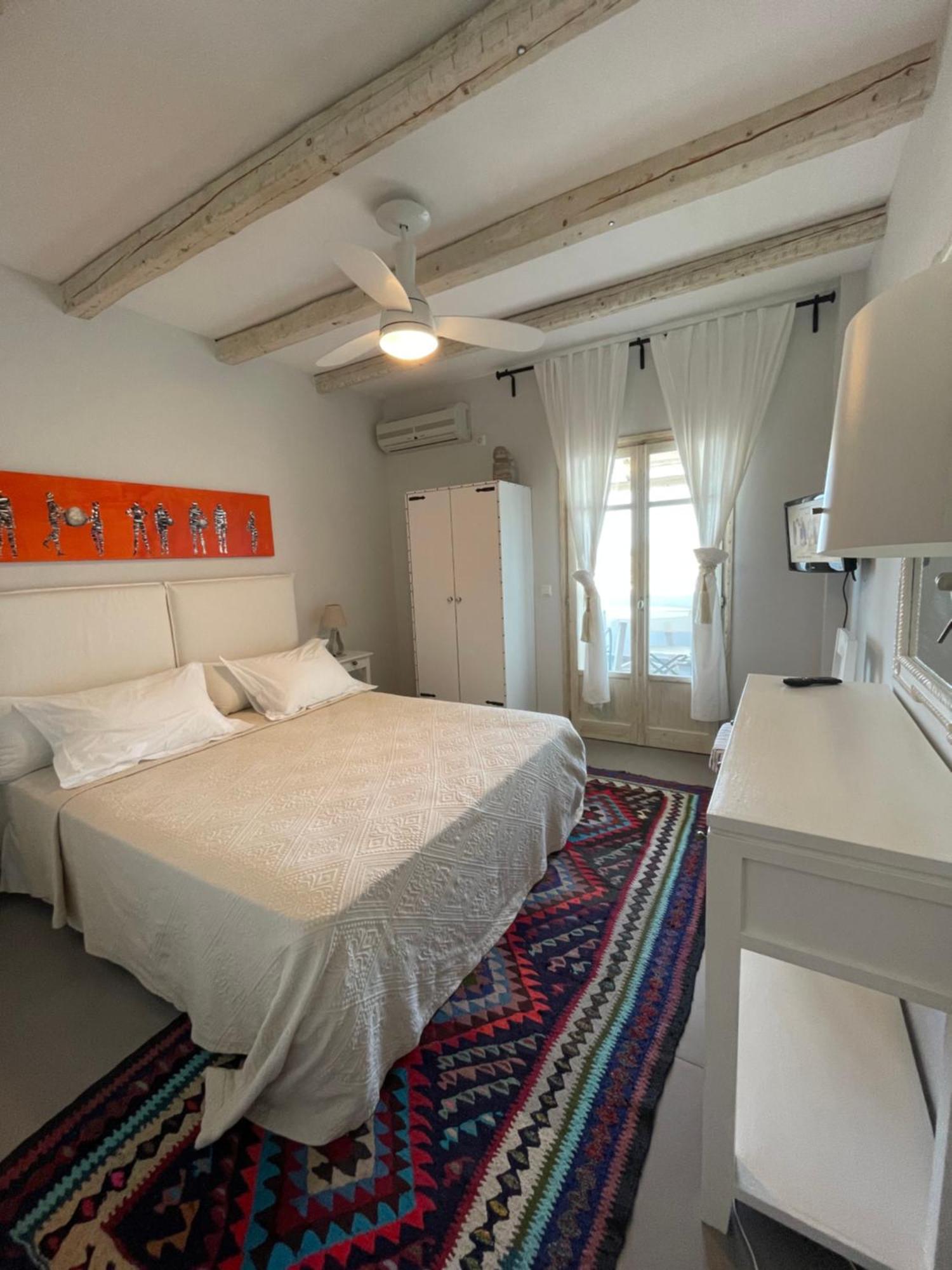 Speires Suites Irakleia  Zewnętrze zdjęcie